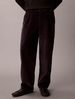 Calvin Klein Hose mit weitem Bein aus Kordsamt mit Bundfalten^Herren Hosen & Shorts