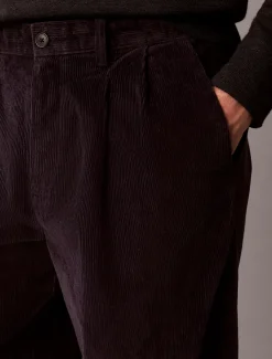 Calvin Klein Hose mit weitem Bein aus Kordsamt mit Bundfalten^Herren Hosen & Shorts
