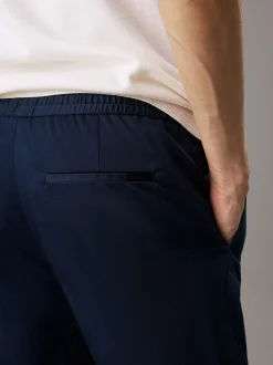 Calvin Klein Jogginghose mit zulaufender Passform^Herren Hosen & Shorts