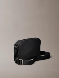 Calvin Klein Kameratasche aus wasserabweisendem Nylon^Herren Umhängetaschen & Schultertaschen|Taschen