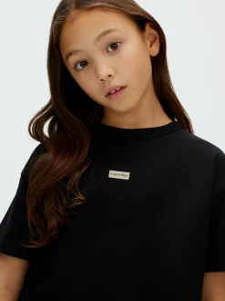 Calvin Klein Kastiges T-Shirt mit gefaltetem Rücken^Kinder Kleidung