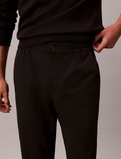 Calvin Klein Klassische Jogginghose aus technischem Stoff^Herren Hosen & Shorts