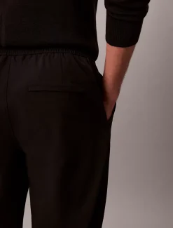 Calvin Klein Klassische Jogginghose aus technischem Stoff^Herren Hosen & Shorts