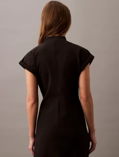 Calvin Klein Kleid aus technischem Stretchstoff mit Reißverschlussausschnitt^Damen Kleider & Röcke