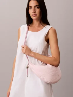 Calvin Klein Kleine Halbmondtasche aus Nylon^Damen SchultertaschenFrisch Eingetroffen|Taschen