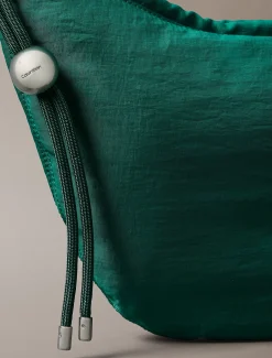 Calvin Klein Kleine Halbmondtasche aus Nylon^Damen SchultertaschenFrisch Eingetroffen|Taschen