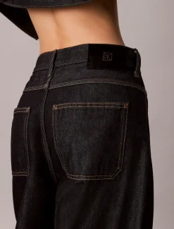 Calvin Klein Konisch zulaufende Jeans mit Frontnaht - Lunar New Year^Damen Baggy|Skinny