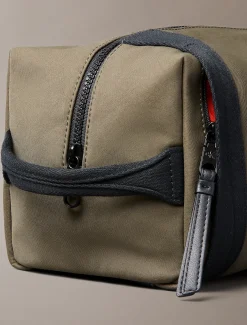 Calvin Klein Kulturbeutel aus Canvas^Herren Geldbörsen & Kartenetuis