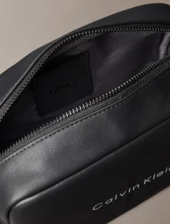 Calvin Klein Kulturbeutel mit geprägtem Monologo^Herren Geldbörsen & Kartenetuis