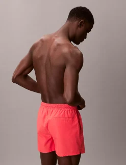 Calvin Klein Kurze Badeshorts mit Kordelzug – CK Monogram^Herren BademodeFrisch Eingetroffen