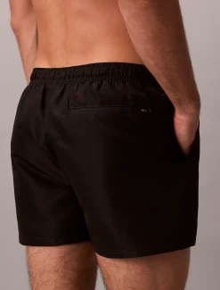 Calvin Klein Kurze Badeshorts mit Kordelzug - Intense Power^Herren BademodeFrisch Eingetroffen