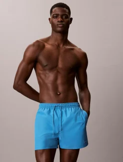 Calvin Klein Kurze Badeshorts mit Kordelzug – CK Essentials^Herren BademodeFrisch Eingetroffen