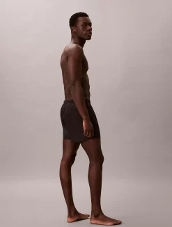 Calvin Klein Kurze Badeshorts mit Kordelzug – CK Monogram^Herren BademodeFrisch Eingetroffen