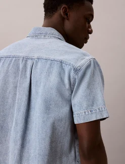 Calvin Klein Kurzärmliges Utility-Hemd aus Denim^Herren Hemden & Poloshirts