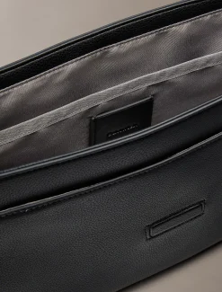 Calvin Klein Laptop-Umhängetasche mit Logo aus genarbtem Leder^Herren Umhängetaschen & Schultertaschen|Taschen