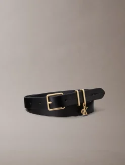Calvin Klein Ledergürtel mit Anhänger und Signature-Logo^Damen Gürtel