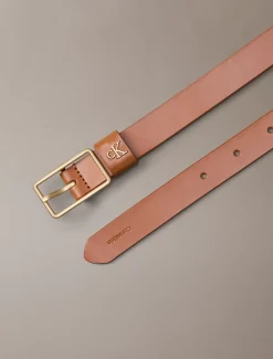 Calvin Klein Ledergürtel mit Metall-Monogramm^Damen Gürtel