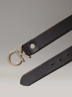 Calvin Klein Leder-Logo-Gürtel^Damen Gürtel