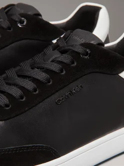 Calvin Klein Leder-Sneakers mit flachem Profil^Damen SneakerFrisch Eingetroffen