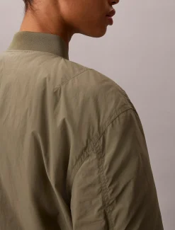 Calvin Klein Leicht gefütterte Nylon-Bomberjacke^Damen JackenFrisch Eingetroffen