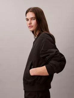 Calvin Klein Leicht gefütterte Nylon-Bomberjacke^Damen JackenFrisch Eingetroffen