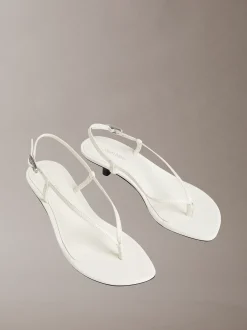 Calvin Klein Lina - Sandalen mit Kitten-Heel-Absatz aus Leder^Damen SandalenFrisch Eingetroffen