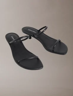 Calvin Klein Lina - Sandalen mit Kitten-Heel-Absatz aus Leder^Damen SandalenFrisch Eingetroffen