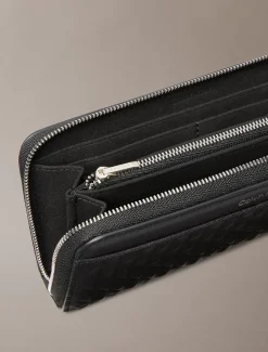 Calvin Klein Längliches geprägtes Reißverschluss-Portemonnaie mit Emblem-Logo^Damen Geldbörsen & Etuis