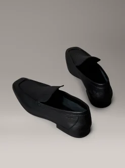 Calvin Klein Loafers aus Leder mit quadratischer Spitze^Damen Flache Schuhe