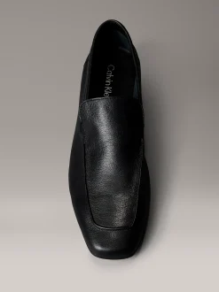 Calvin Klein Loafers aus Leder mit quadratischer Spitze^Damen Flache Schuhe
