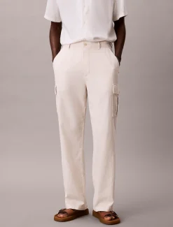 Calvin Klein Lässige gerade geschnittene Cargohose aus Leinenmischung^Herren Hosen & Shorts