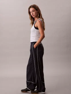 Calvin Klein Lässige Jogginghose aus Nylon im Knitter-Look^Damen Hosen & Shorts