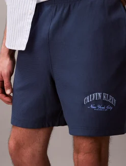Calvin Klein Lässige Joggingshort aus Premium Frottee^Herren Hosen & Shorts