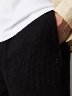 Calvin Klein Lässige Shorts aus strukturiertem Jersey^Herren Hosen & Shorts