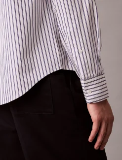 Calvin Klein Lässiges Button-Down-Hemd aus Baumwolle mit doppelten Streifen^Herren Hemden & Poloshirts