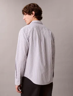 Calvin Klein Lässiges Button-Down-Hemd aus Baumwolle mit doppelten Streifen^Herren Hemden & Poloshirts
