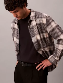 Calvin Klein Lässiges Button-Down-Hemd mit Karomuster aus gekämmter Baumwolle^Herren Hemden & Poloshirts