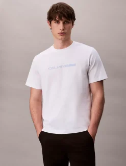 Calvin Klein Lässiges Logo-T-Shirt mit auffälliger Grafik^Herren T-shirts