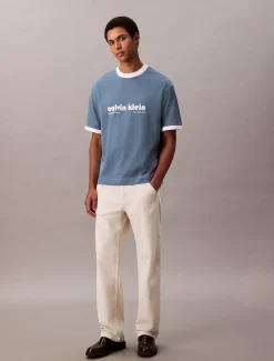 Calvin Klein Lässiges Ringer-T-Shirt mit Logo-Grafik^Herren T-shirts