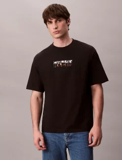 Calvin Klein Lässiges T-Shirt mit Block-Logo-Grafik^Herren T-shirts