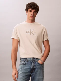 Calvin Klein Lässiges T-Shirt mit Logo-Applikation^Herren T-shirts