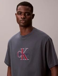 Calvin Klein Lässiges T-Shirt mit Monologo-Grafik^Herren T-shirts