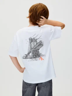 Calvin Klein Lässiges T-Shirt mit Print am Rücken^Kinder Kleidung