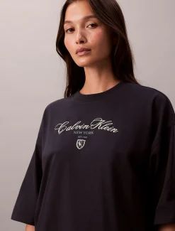 Calvin Klein Lässiges T-Shirt mit Schriftzug-Logo-Grafik^Damen T-shirts & Tops