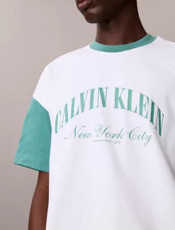 Calvin Klein Lässiges Varsity-Logo-T-Shirt^Herren T-shirts