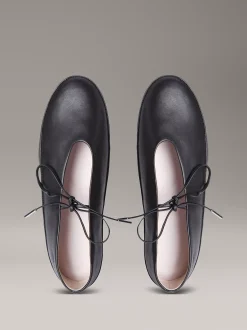 Calvin Klein Mary Jane Ballerinas aus Leder^Damen Flache Schuhe