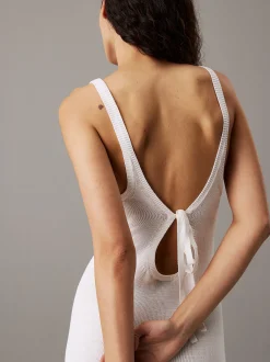 Calvin Klein Maxikleid aus weichem Strick mit Schnürung am Rücken^Damen Kleider & Röcke
