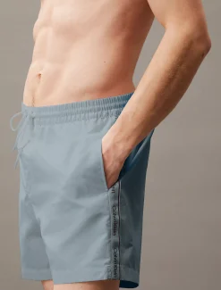 Calvin Klein Medium Badeshorts mit Tunnelzug - Logo Tape^Herren BademodeFrisch Eingetroffen
