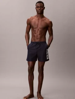 Calvin Klein Medium Badeshorts mit Tunnelzug – Intense Power^Herren BademodeFrisch Eingetroffen