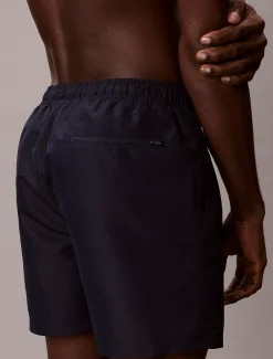 Calvin Klein Medium Badeshorts mit Tunnelzug – Intense Power^Herren BademodeFrisch Eingetroffen